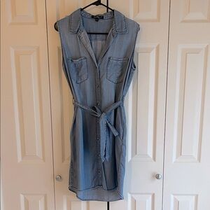 Velvet Heart Blue Chambray Button-Front Dress